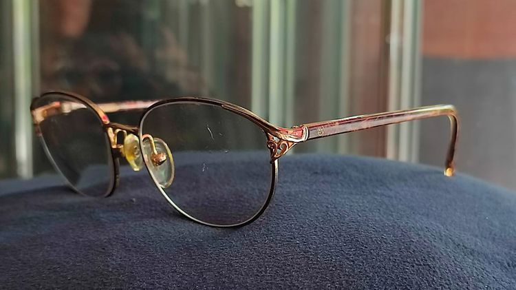 Elizabeth Arden EA-653 Eyeglasses Size 52-17 130 mm Brown Pattern กรอบแว่นตาของแท้มือสอง งานวินเทจ สวยๆ เอาไปเปลี่ยนเลนส์ตามสะดวก ราคามือสอง รูปที่ 6
