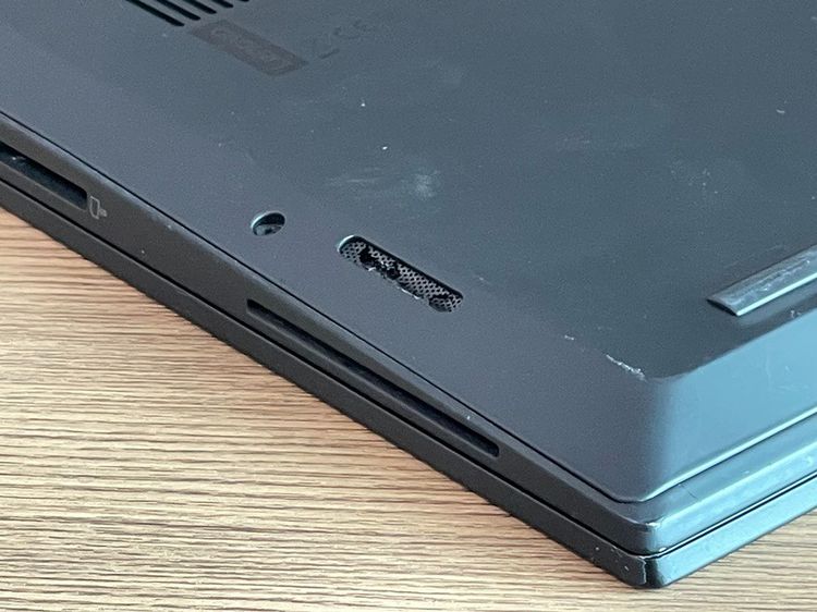 Lenovo ThinkPad X1 Extreme G2 i7-9750H SSD1TB RAM16GB GTX 1650 Max-Q (4GB DDR5)4K OLED สินค้ามีรอย รูปที่ 12