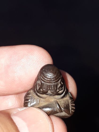 พระปิดตา พิมพ์ยันต์ยุ่งเศียรบาตร หลวงพ่อทับ วัดทอง เนื้อสำริดเงิน พิมพ์คม ชัด เส้นยันต์คมชัด ลึก เส้นยันต์วางได้อย่างลงตัว เป็นระเบียบ ขนาดพ รูปที่ 6