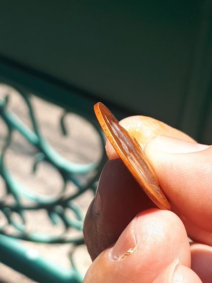 เหรียญพระปิดตา หลวงพ่อแก้ว วัดเครือวัลย์ เนื้อทองแดงเถื่อน หลังเรียบ หูเชื่อม จารมือทั้งหน้า หลัง ปี 2470 ผิวสองสี สวยมาก เก่า แท้ แปลก หายา รูปที่ 6