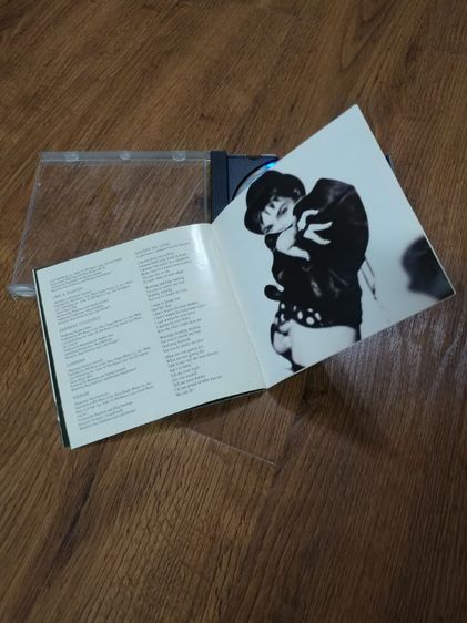ขายซีดีเพลงสากล MADONNA อัลบั้มชุด THE IMMACULATE COLLECTION แผ่นลิขสิทธิ์แท้ Made in Germany สวย สภาพดี รูปที่ 7