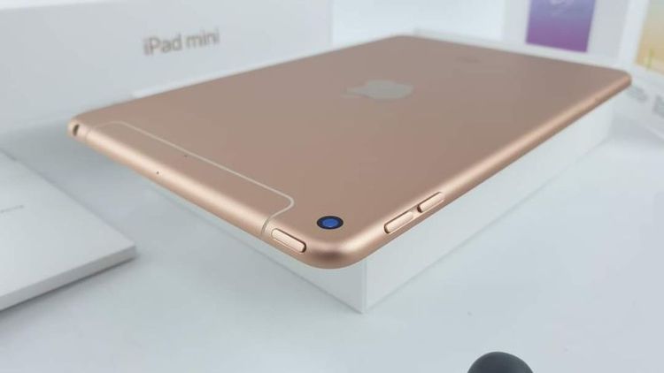 iPad Mini5 256G Cellularศูนย์ไทยรุ่นใส่ซิมได้ สีทองสภาพนางฟ้า อุปกรณ์ครบกล่อง พร้อมแถมเคสปิดหน้าCover Caseให้ฟรี ติดกระจกหน้าจอเรียบร้อย รูปที่ 2