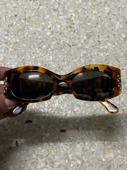 แว่นตา Sting  made in italy มือสอง เลนส์กันแดด เฟรมลายกระ  1200฿ รูปที่ 1