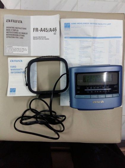 เข็มกลัดดอกกล้วยไม้แอสโคเซ็นด้า ขอบทองสีน้ำตาล  แบรนด์Royal Orchid Collection ขนาดโดยประมาณกว้าง 7 cm. สูง 5 cm. สภาพสวยมาก มีกล่องเดิมๆ รูปที่ 8