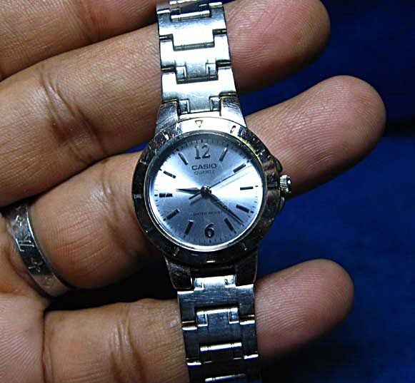 เงิน นาฬิกาข้อมือผู้หญิง Casio Quartz สายสแตนเลส รุ่น LTP-1177