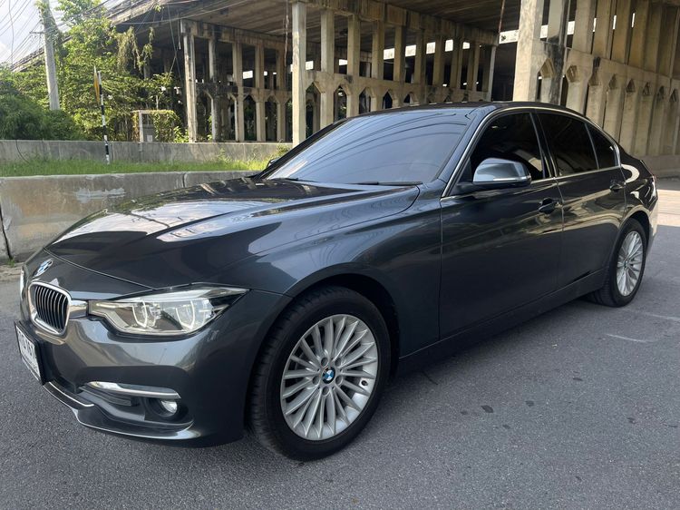 BMW Series 3 2017 320d Sedan เบนซิน เกียร์อัตโนมัติ เทา