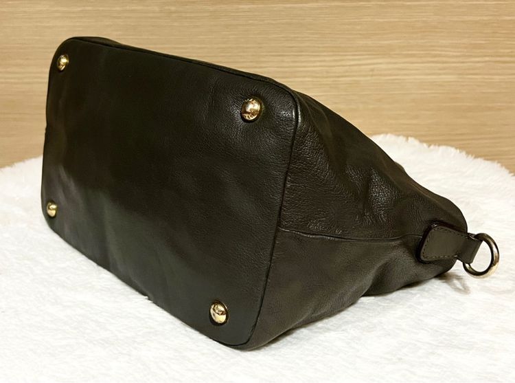 กระเป๋าถือ Prada hand bag หนังแท้ สีเทาเข้ม รูปที่ 9