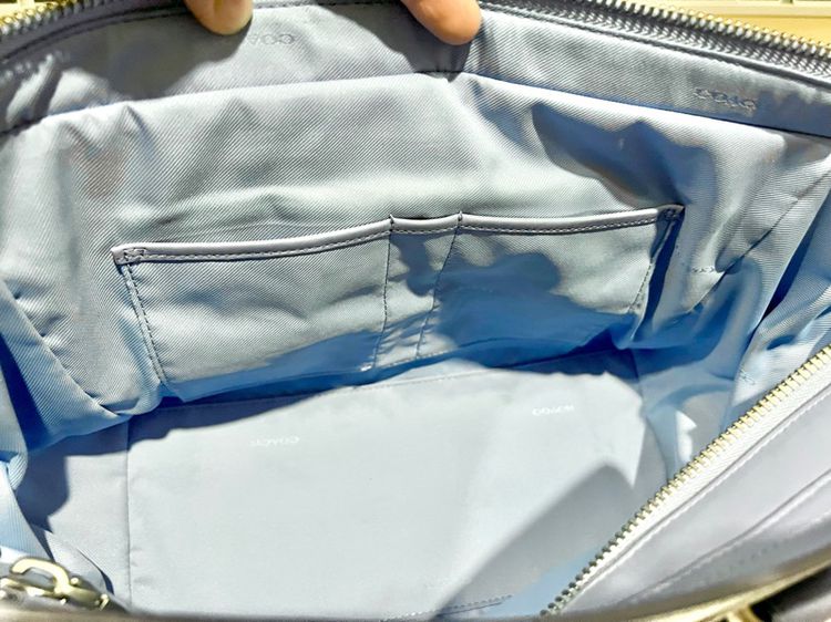 กระเป๋าถือ Coach swagger สีฟ้า ของแท้ รูปที่ 17
