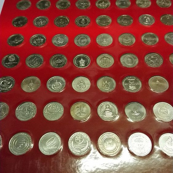 เหรียญ 20 บาท นิเกิล ครบชุดวาระ 72 วาระ ไม่ผ่านใช้ บรรจุแผงเหรียญ สีแดง รูปที่ 9