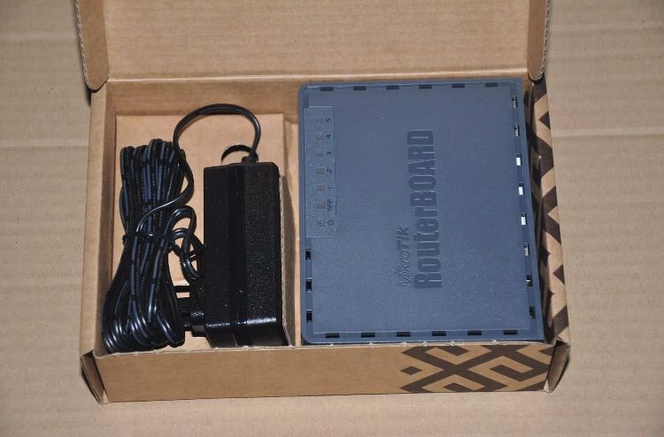 Mikrotik RouterBoard hEX S RB760iGS 5 port  รูปที่ 6