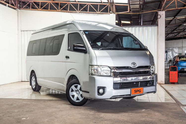 Toyota Commuter 2016 3.0 Van ดีเซล ไม่ติดแก๊ส เกียร์ธรรมดา เทา