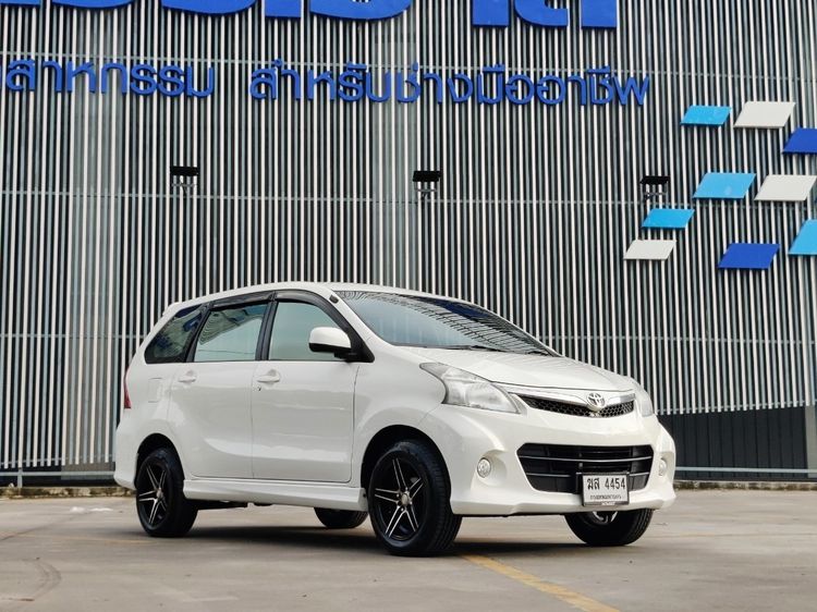 Toyota Avanza 2012 1.5 S Utility-car เบนซิน ไม่ติดแก๊ส เกียร์อัตโนมัติ ขาว รูปที่ 1