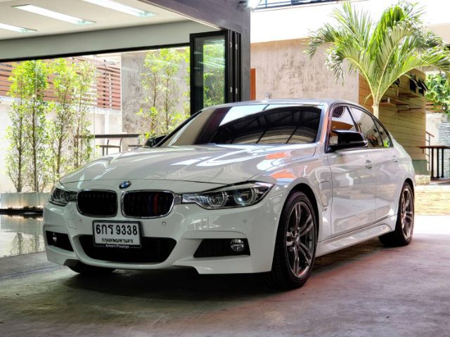 BMW Series 3 2017 330e Sedan ไฟฟ้า ไม่ติดแก๊ส เกียร์อัตโนมัติ ขาว