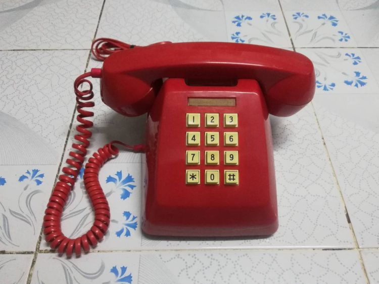 โทรศัพท์แป้นกด ทรงเก่า-วินเทจ สีแดง รูปที่ 1