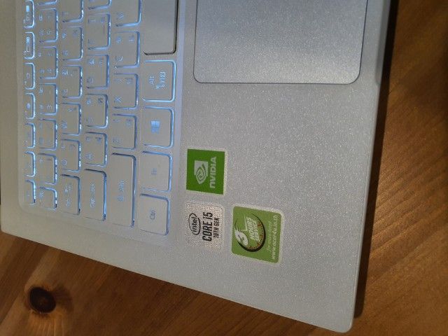 Acer Swift5 (สีขาว) สภาพสวย รูปที่ 4