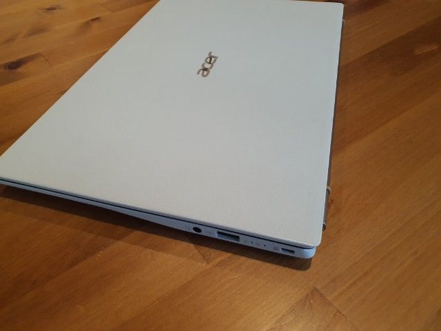 Acer Swift5 (สีขาว) สภาพสวย รูปที่ 6