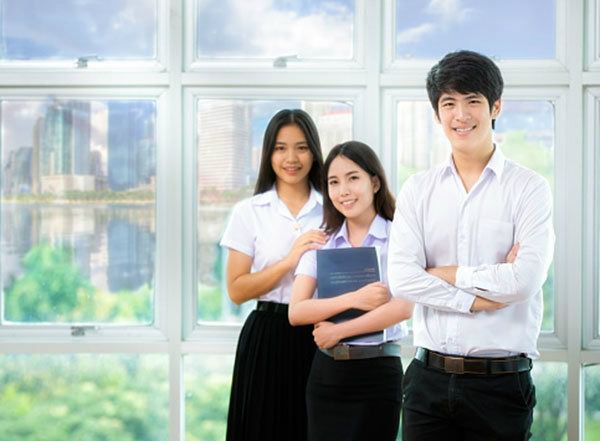 กวดวิชา DAVINCI รับสมัครนิสิตนักศึกษาหญิงที่กำลังศึกษาอยู่เป็นครูสอนพิเศษเฉพาะวิชา คณิตศาสตร์ วิทยาศาตร์ ภาษาอังกฤษ และาษาไทย ชั่วโมงละ 300 รูปที่ 2