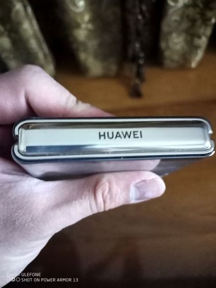 Huawei P50 pocket premium edition สี Gold รูปที่ 9
