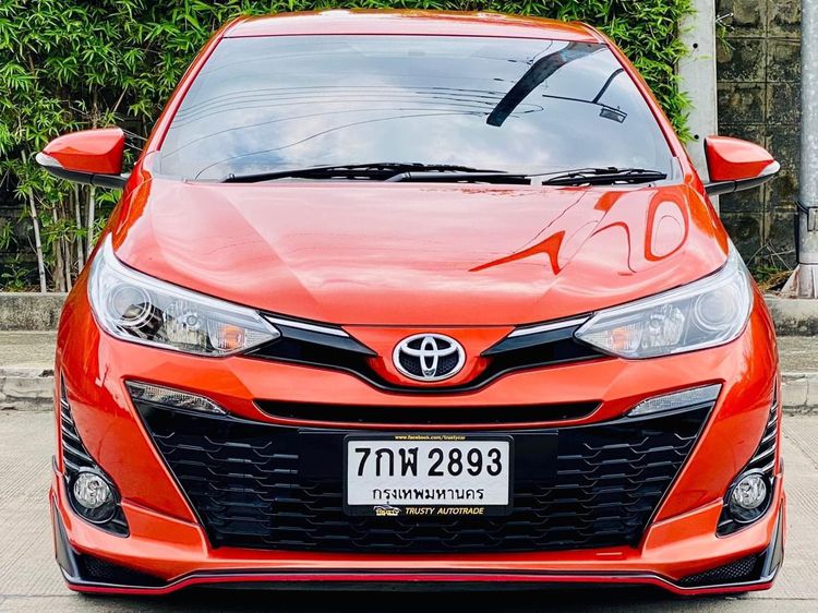 Toyota Yaris 2018 1.2 G Sedan เบนซิน เกียร์อัตโนมัติ แดง