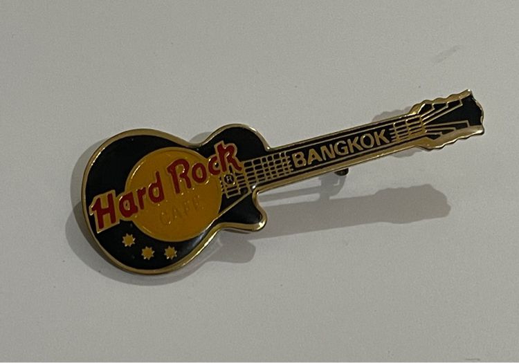 เข็มกลัด Hard Rock Brooch รูปที่ 1
