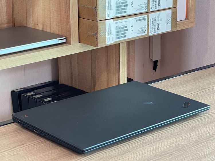 Lenovo ThinkPad X1 Extreme G2 i7-9750H SSD1TB RAM32GB GTX 1650 Max-Q (4GB DDR5)4K OLED สินค้ามือสองมีรอยตามการใช้งาน รูปที่ 11