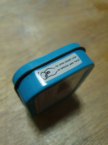 กล่องเหล็กสังกะสี Strepsils (สเตร็ปซิล) รุ่นเก่า สีฟ้าอ่อน ปี 1998 ใบที่1 รูปที่ 9