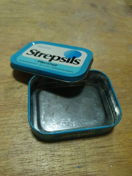กล่องเหล็กสังกะสี Strepsils (สเตร็ปซิล) รุ่นเก่า สีฟ้าอ่อน ปี 1998 ใบที่ 2 รูปที่ 4