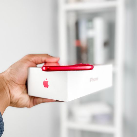 iPhone 11 128GB Th 🇹🇭 เครื่องเเท้ศูนย์ไทย สี Product Red  ยกกล่อง รูปที่ 3