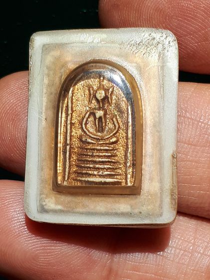 พระสมเด็จ วัดเกศไชโย พิมพ์คะแนน 6 ชั้น รุ่นแรก เนื้อผง หลังเรียบ ขนาดเล็ก มีมวลสาร พิมพ์สวย ชัดเจน มวลสารครบ สวย แห้ง เหี่ยว ยุบย่น เนื้อหาม รูปที่ 5