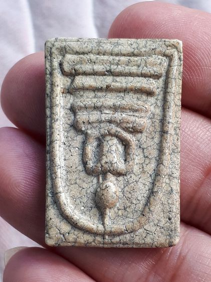 สมเด็จวัดระฆัง พิมพ์ใหญ่ นิยม เกศทะลุซุ้ม เนื้อผง พิมพ์คม ชัด ทรงสวย หลังสวยมาก ขอบไม่คม เนื้อแห้ง เนื้อหาเข้มข้น เนื้อพรุน ผิวเปิด สวย สมบู รูปที่ 9