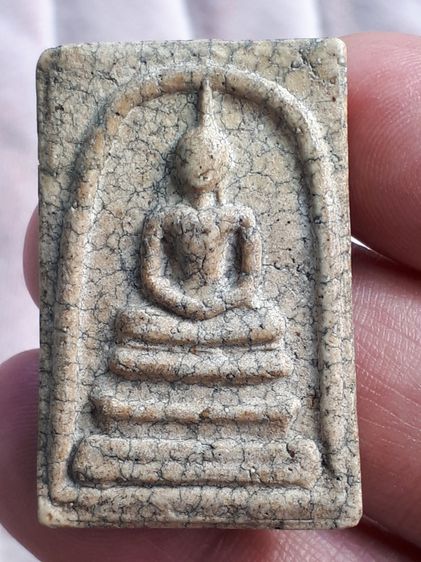 สมเด็จวัดระฆัง พิมพ์ใหญ่ นิยม เกศทะลุซุ้ม เนื้อผง พิมพ์คม ชัด ทรงสวย หลังสวยมาก ขอบไม่คม เนื้อแห้ง เนื้อหาเข้มข้น เนื้อพรุน ผิวเปิด สวย สมบู รูปที่ 3