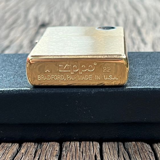 Zippo 204B Classic Brushed Brass รูปที่ 10
