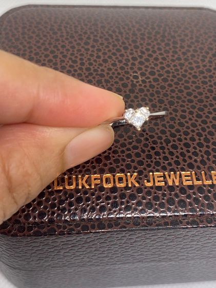 แหวนเพชรรูปหัวใจ LUKFOOK Jewelry 18K White Gold Diamond Ring รูปที่ 4