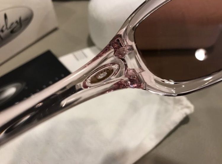 แว่นกันแดด OAKLEY แท้ ผู้หญิง made in USA รุ่น ETERNAL CRYSTAL PINK รูปที่ 6