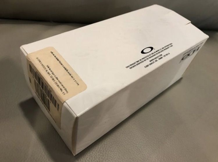 แว่นกันแดด OAKLEY แท้ ผู้หญิง made in USA รุ่น ETERNAL CRYSTAL PINK รูปที่ 8