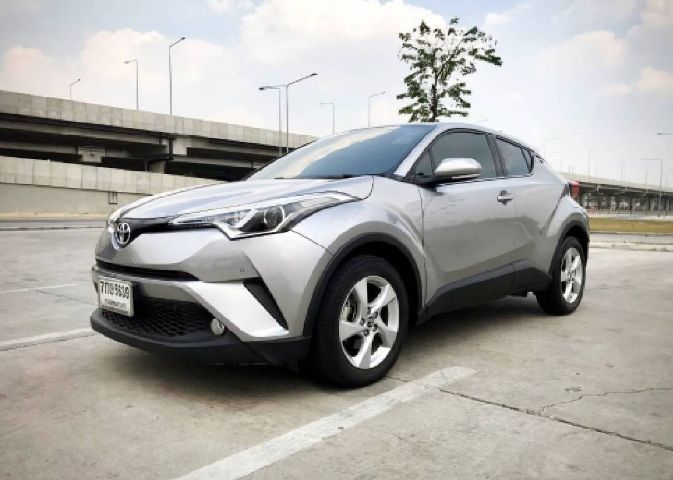 Toyota C-HR 2018 1.8 Mid Utility-car เบนซิน ไม่ติดแก๊ส เกียร์อัตโนมัติ เงิน
