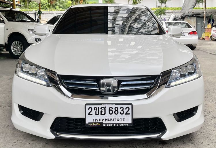 Honda Accord 2015 2.0 Hybrid Sedan เบนซิน ไม่ติดแก๊ส เกียร์อัตโนมัติ ขาว