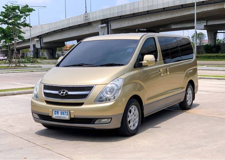 Hyundai H-1  2010 2.5 Deluxe Van ดีเซล ไม่ติดแก๊ส เกียร์อัตโนมัติ น้ำตาล