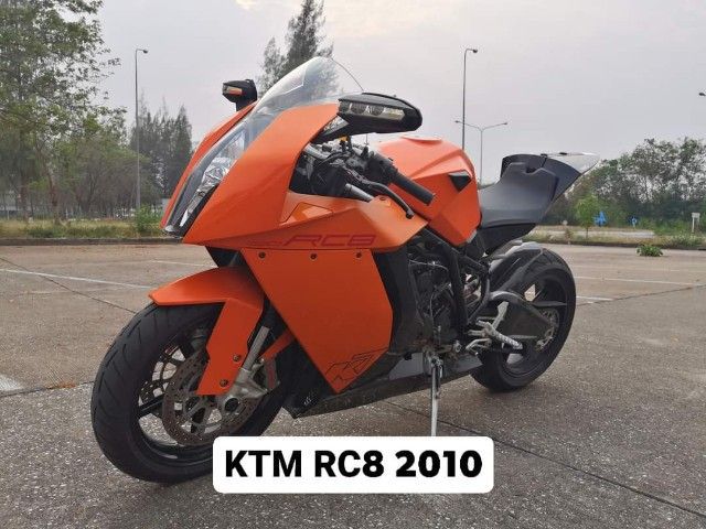 KTM RC8 2010