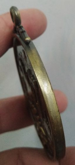 9520-เหรียญที่ระลึกวิ่งมาราธอน ธนาคารสแตนดาดชาร์เตอร์ ปี2012 เหรียญใหญ่ศิลป์สวยครับ ขนาดเส้นผ่าศูนย์กลางประมาณ 6 ซม รูปที่ 9