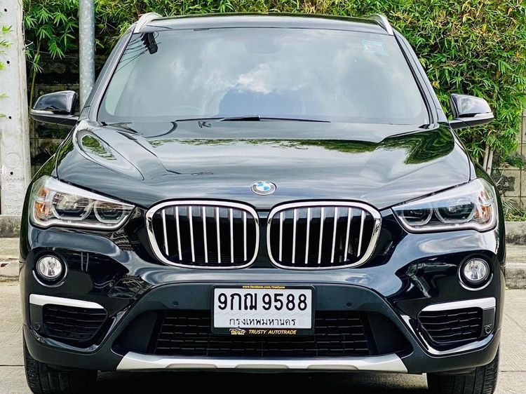 BMW X1 2019 1.5 sDrive18i xLine Sedan เบนซิน ไม่ติดแก๊ส เกียร์อัตโนมัติ ดำ