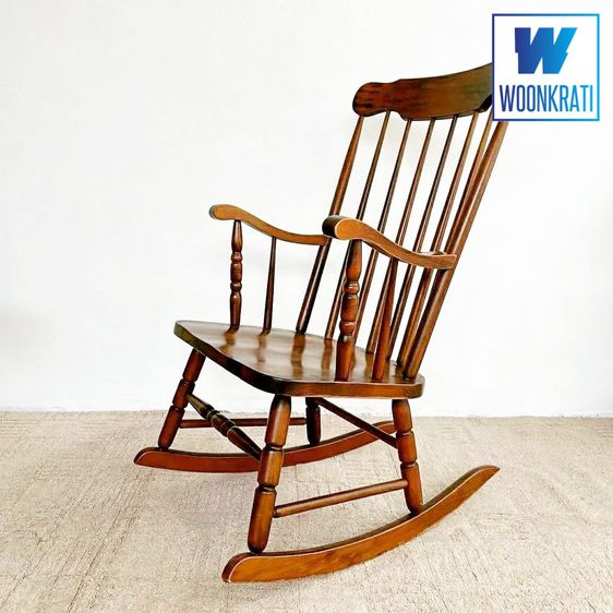 น้ำตาล เก้าอี้นวม/เก้าอี้มีที่เท้าแขน อื่นๆ เก้าอี้โยกไม้ งานญี่ปุ่น ไซด์คนเอเชีย wooden rocking chair สภาพดีมาก (มือสอง)