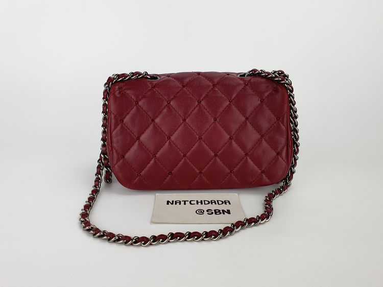 CHANEL LIMITED MINI SAC WITH CRYSTAL RED BURGUNDY LAMBSKIN SHINY RHW รูปที่ 6
