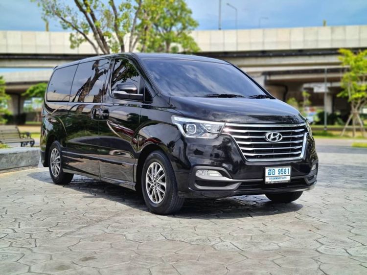 Hyundai H-1  2019 2.5 Elite Plus ดีเซล เกียร์อัตโนมัติ ดำ