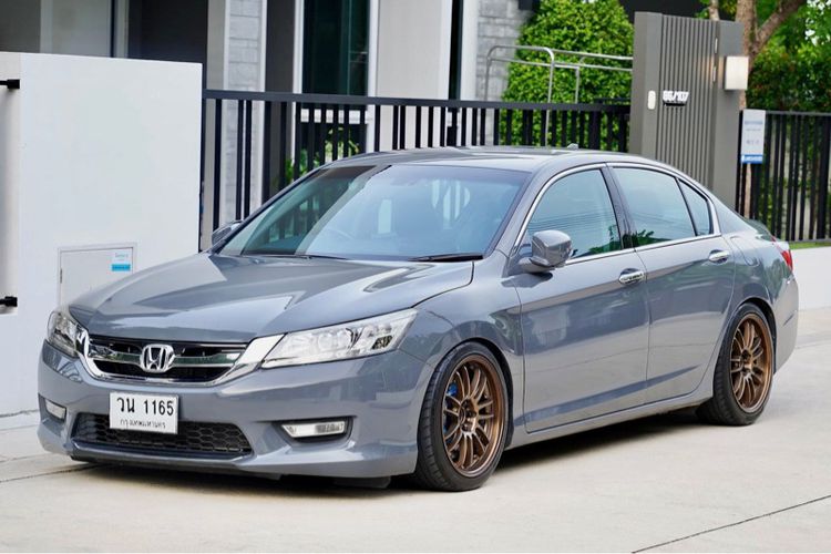 Honda Accord 2015 2.4 EL NAVI Sedan เบนซิน ไม่ติดแก๊ส เกียร์อัตโนมัติ เทา