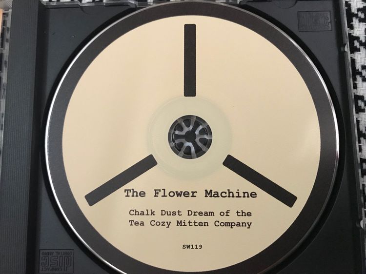 CD ซีดีเพลงสากล The Flower Machine ปกสวย แผ่นสวย หายาก น่าสะสม รูปที่ 7