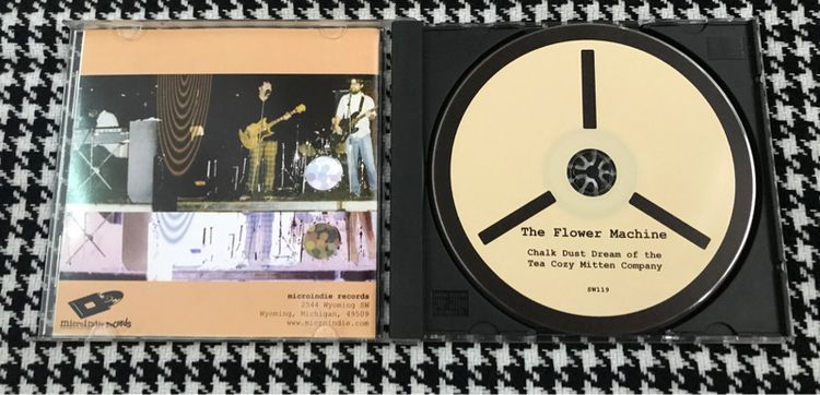 CD ซีดีเพลงสากล The Flower Machine ปกสวย แผ่นสวย หายาก น่าสะสม รูปที่ 4
