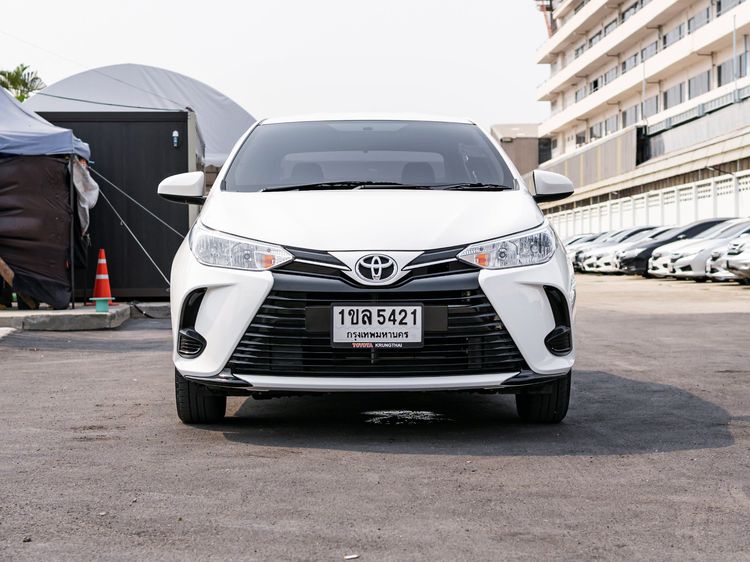 Toyota Yaris ATIV 2021 1.2 Entry Sedan เบนซิน เกียร์อัตโนมัติ ขาว