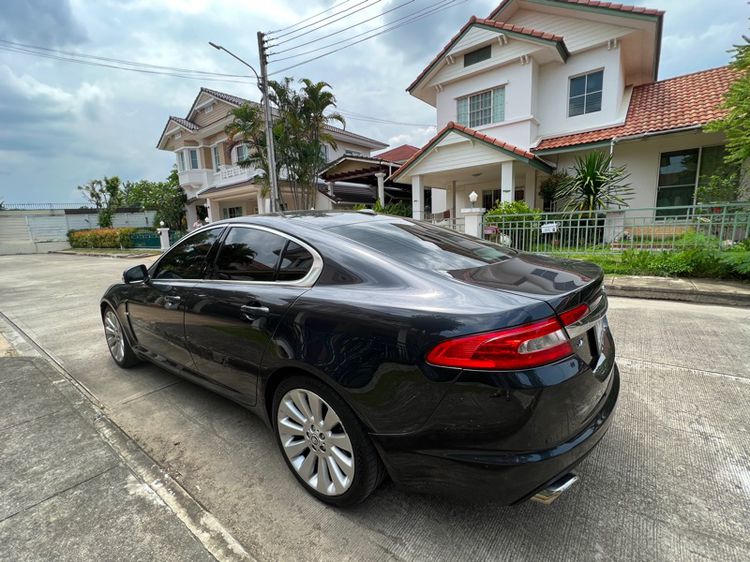 รถ Jaguar XF-Series 3.0 Premium Luxury สี เทา