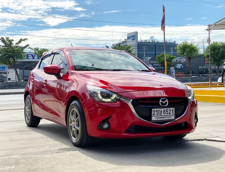 Mazda Mazda 2 2015 1.5 XD Sports High Plus Sedan ดีเซล ไม่ติดแก๊ส เกียร์อัตโนมัติ แดง